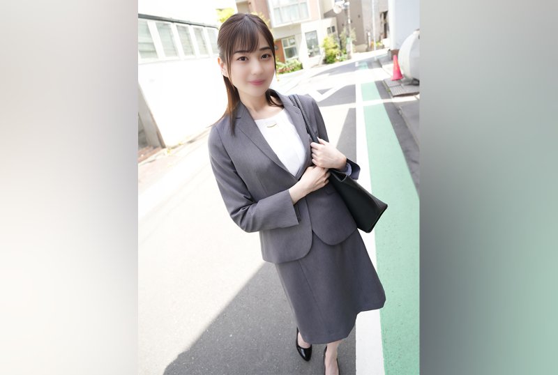 FC2PPV 3764395 *Limited Quantity For The First Time* [Standard  Unavoidable] Momo, A New Subordinate Who Loses His Reason And Is 