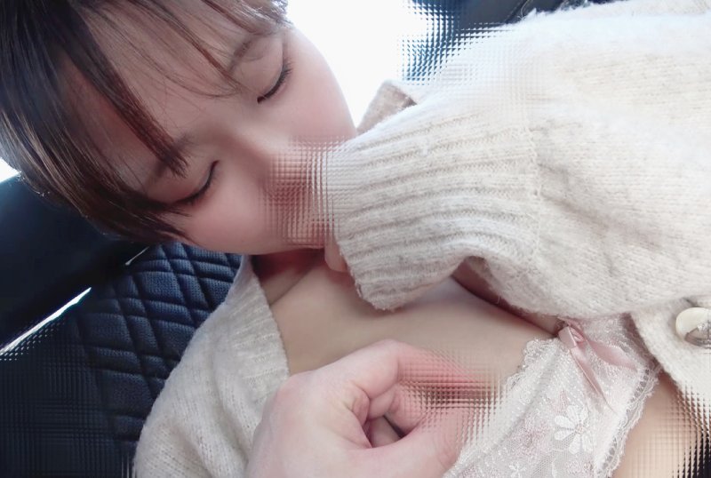 FC2PPV 3231541 [First Shot] Girl R-Chan Found In The Countryside, Immediately After Meeting, Fellatio In The Car, Mankupa, Violently Squid From The Gap Between String Bread, Then Ejaculate In The Mouth