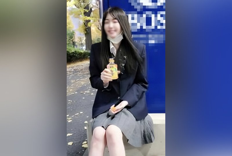 FC2PPV 3167662 [Born In 2004] Honor Student-Like Long Black Hair Tricked Just To Take A Picture, Put The Car In The Mischief, Brought Home And Creampie