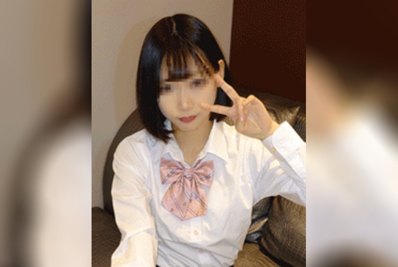 FC2PPV 1402457 Cute Ordinary Girl S Who Is Doing Reading Mode The Back Face Is A Round Light Girl I Inserted It In A Thin Body With A Crisp Buttocks Raw