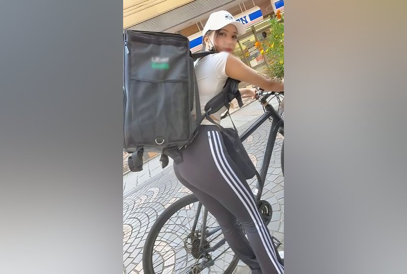 FC2PPV 3121800 I’m Going To Sell It Because I Broke Up [Appearance] Beautiful Bicycle Girl Picking Up A Girl Who Came To The Delivery And Making A Second Round Of Vaginal Cum Shot. After That, To My Friend…