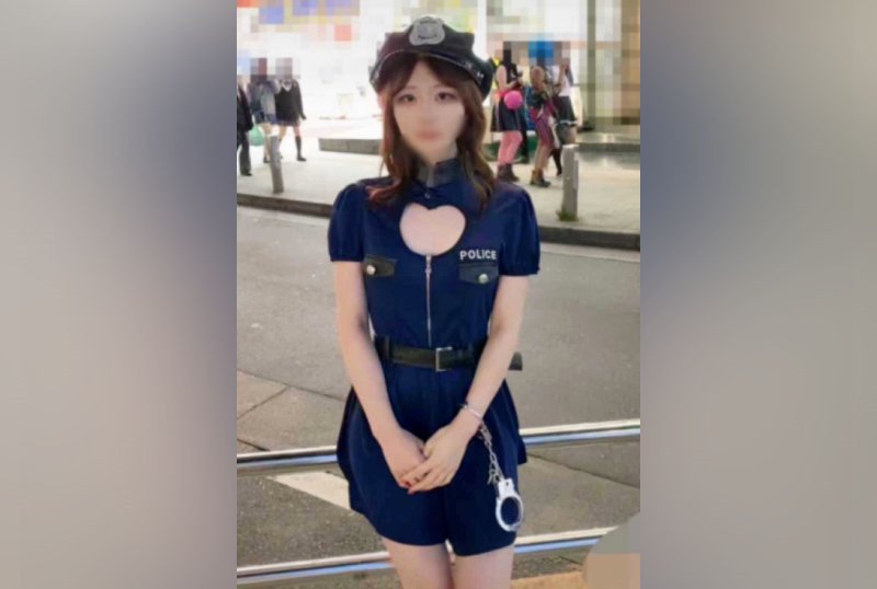 FC2PPV 3120450 “#51-3” A Petite Younger Sister Beauty Exposed In Cosplay At Shibuya Halloween. Drink Together* And Have Threesome Orgies In A Row ♡ Mutual Feelings ♡