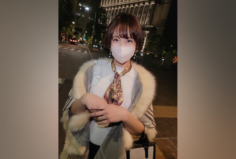 FC2PPV 3784405 *Limited Quantity For The First Time* [Inexhaustible Wife] Kaho, A 29-Year-Old Too Cute Wife Who Got It On The App [cen]